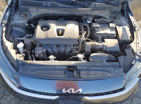 3KPF24AD1NE478259 2022 KIA FORTE Gray 
