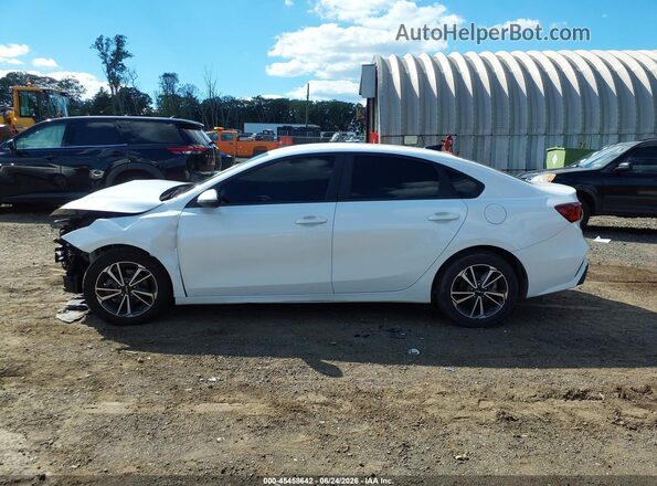 3KPF24AD1PE551052 2023 KIA FORTE White 
