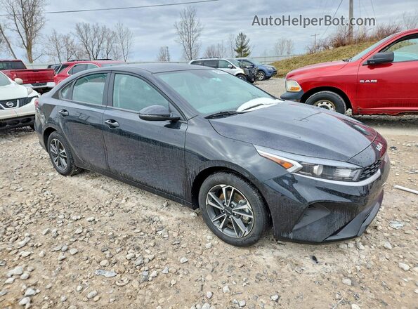 3KPF24AD1PE682059 2023 KIA FORTE Black Front right