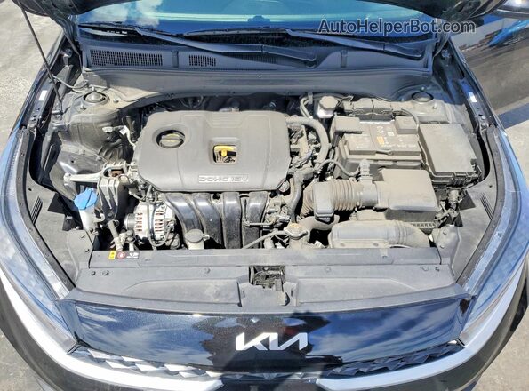 3KPF24AD1RE688706 2024 KIA FORTE Black 