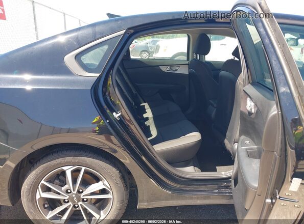 3KPF24AD1RE699432 2024 KIA FORTE Black VIN կոդի պիտակի տեսք