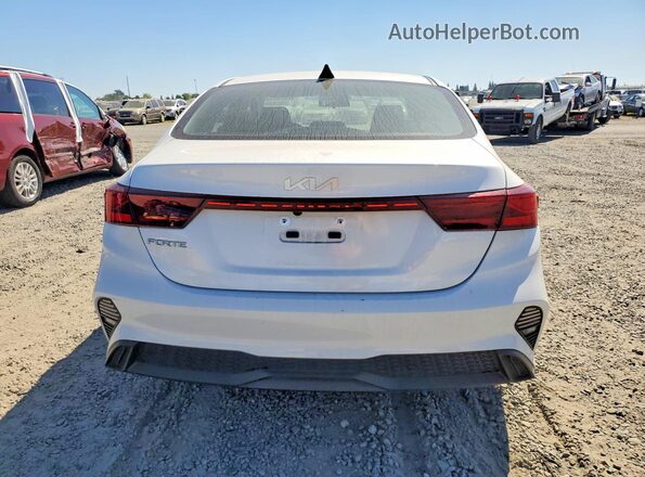 3KPF24AD1RE812456 2024 KIA FORTE White 