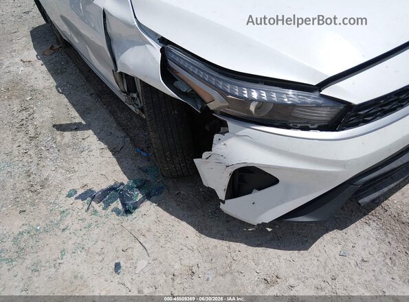 3KPF24AD1RE822503 2024 KIA FORTE Белый Вид спереди
