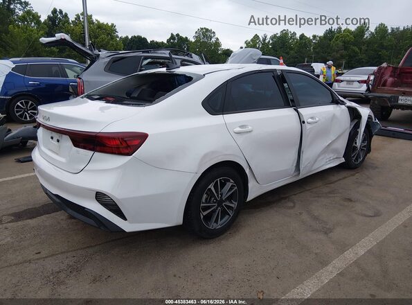 3KPF24AD1RE822629 2024 KIA FORTE White Задня права чверть