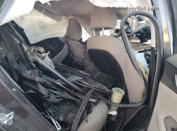 3KPF24AD2KE069246 2019 KIA FORTE Black Widok tylnych siedzeń