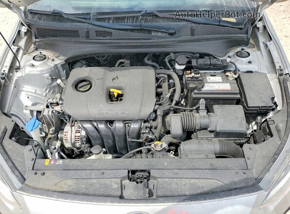 3KPF24AD2LE193440 2020 KIA FORTE Gray Widok wnętrza z tyłu