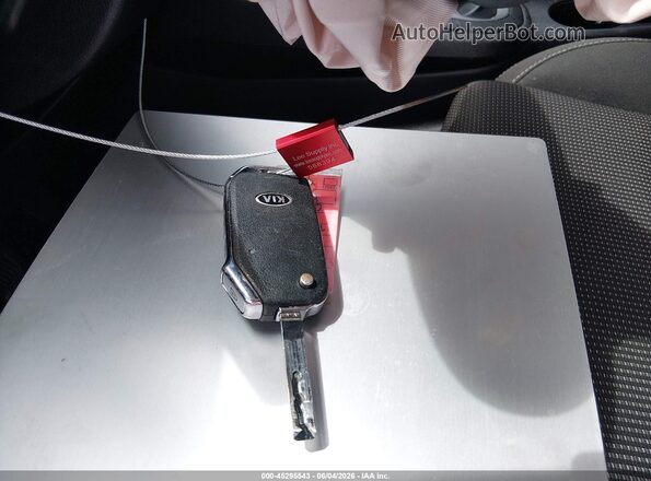 3KPF24AD2LE249876 2020 KIA FORTE Черный Вид панели приборов