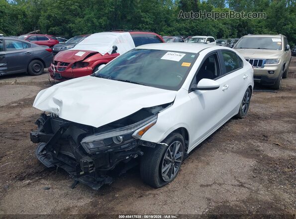 3KPF24AD2NE441575 2022 KIA FORTE White Vista tres cuartos delantera izquierda