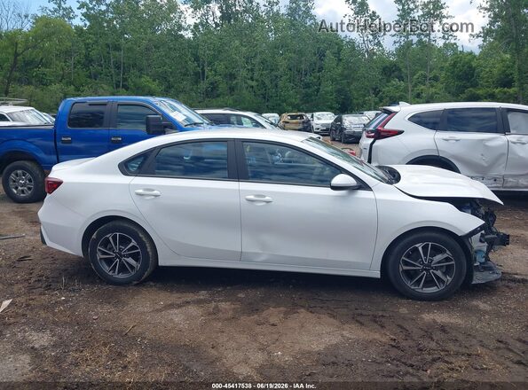 3KPF24AD2NE441575 2022 KIA FORTE White Vista interior de 360 grados
