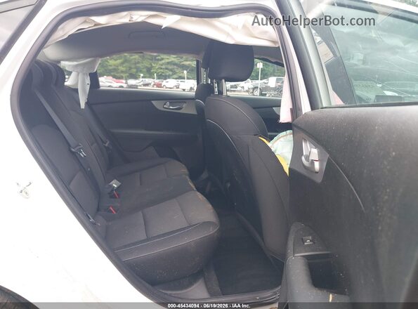 3KPF24AD2PE544658 2023 KIA FORTE White Widok naklejki z numerem VIN