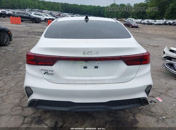 3KPF24AD2PE587221 2023 KIA FORTE White 
