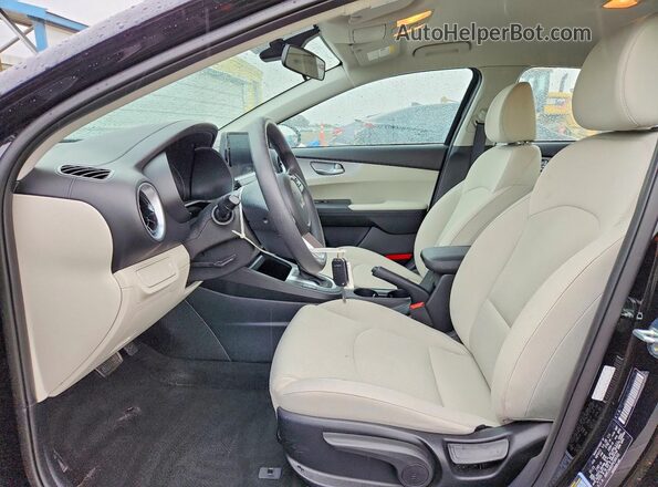 3KPF24AD2PE593102 2023 KIA FORTE Black 