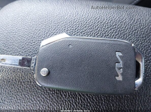 3KPF24AD2PE613395 2023 KIA FORTE Blue Vista del salpicadero