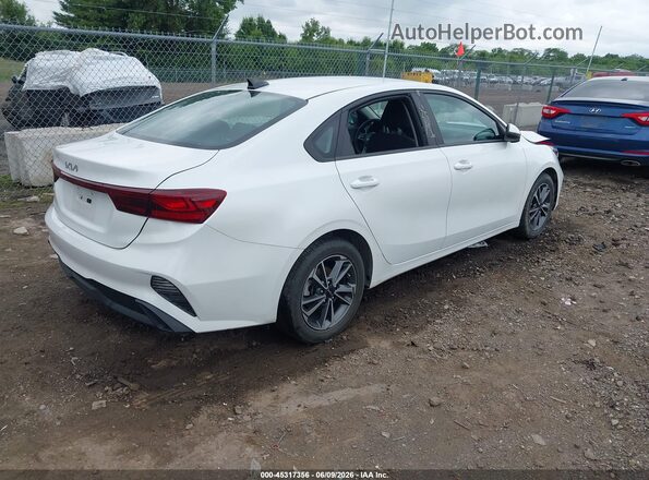 3KPF24AD2PE621738 2023 KIA FORTE White Задня права чверть