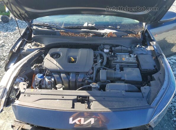 3KPF24AD2PE633131 2023 KIA FORTE Charcoal Vista interior trasera