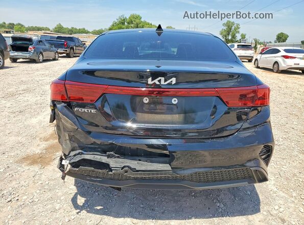 3KPF24AD2PE687917 2023 KIA FORTE Black Widok z tyłu