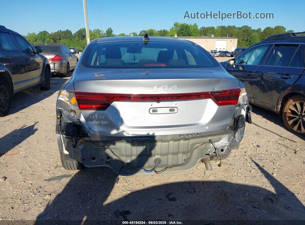 3KPF24AD2RE812286 2024 KIA FORTE Gray 