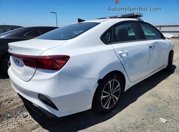 3KPF24AD2RE836233 2024 KIA FORTE White 