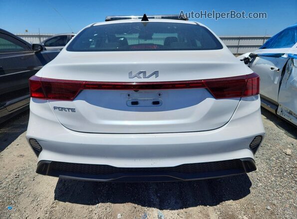 3KPF24AD2RE836233 2024 KIA FORTE White 