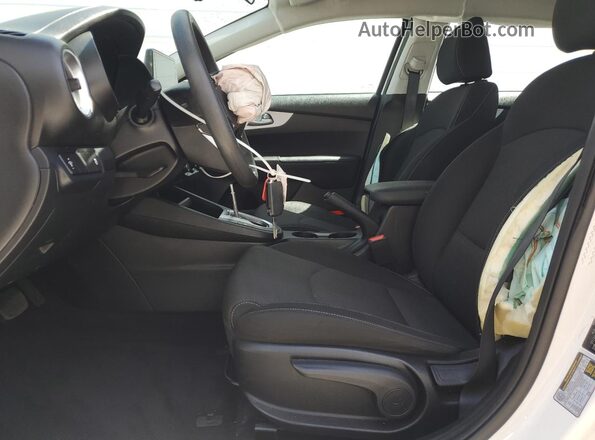 3KPF24AD2RE836233 2024 KIA FORTE White 