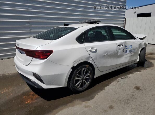3KPF24AD2RE836233 2024 KIA FORTE White 