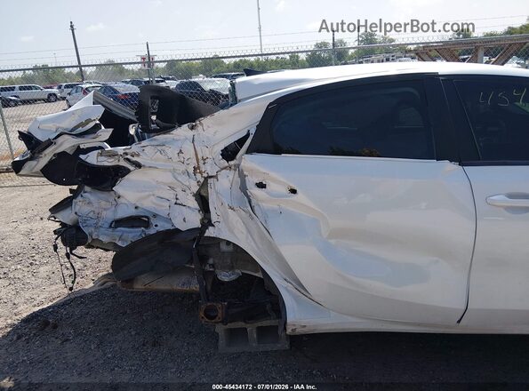 3KPF24AD2RE837317 2024 KIA FORTE White Front view