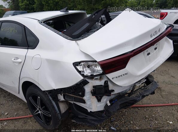 3KPF24AD2RE837317 2024 KIA FORTE White 