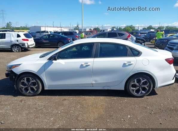 3KPF24AD3KE108555 2019 KIA FORTE White 