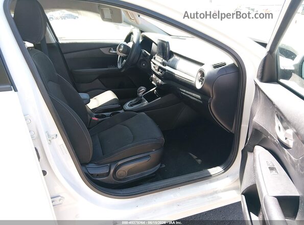 3KPF24AD3KE115408 2019 KIA FORTE White Սալոնի դիմացի տեսք