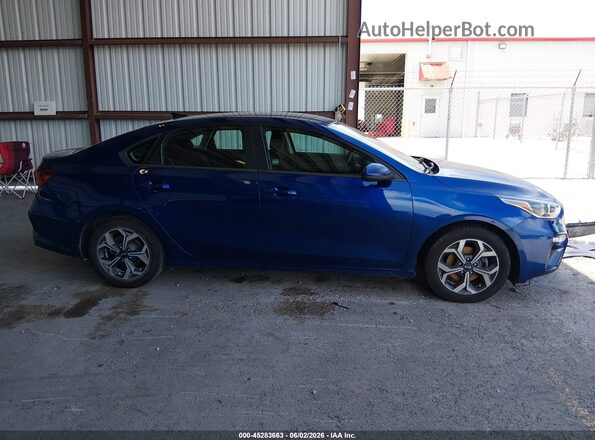 3KPF24AD3ME264890 2021 KIA FORTE Blue Սալոնի 360 աստիճան տեսք