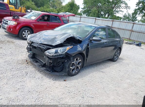 3KPF24AD3ME267692 2021 KIA FORTE Gray Vista tres cuartos delantera izquierda