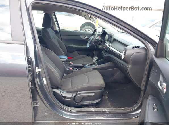 3KPF24AD3ME267692 2021 KIA FORTE Gray Vista interior delantera