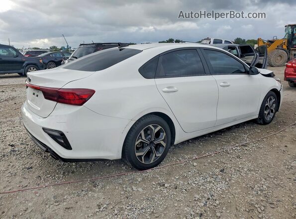 3KPF24AD3ME329589 2021 KIA FORTE Белый 