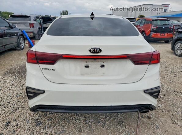 3KPF24AD3ME329589 2021 KIA FORTE Белый 