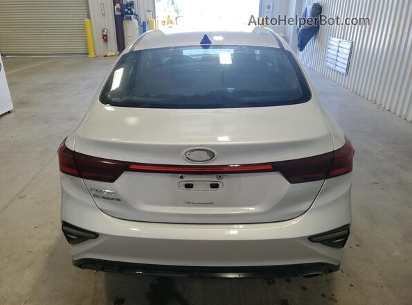 3KPF24AD3ME346537 2021 KIA FORTE Silver 