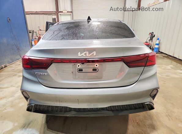 3KPF24AD3PE548721 2023 KIA FORTE Silver 