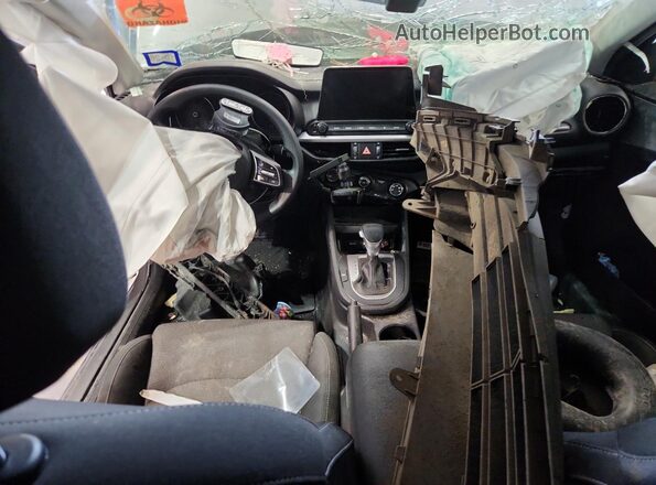 3KPF24AD3PE548721 2023 KIA FORTE Silver 