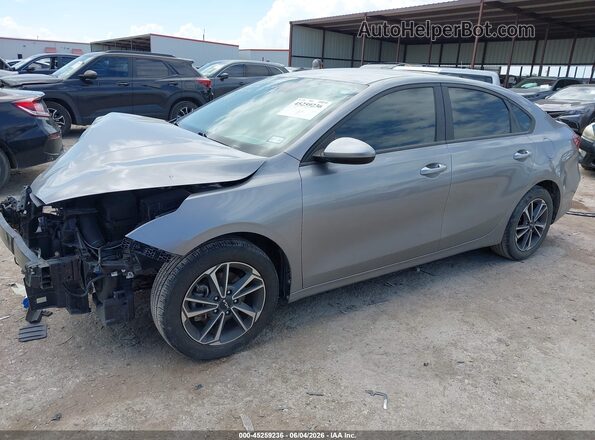 3KPF24AD3PE566510 2023 KIA FORTE Silver წინა მარცხენა ხედი სამი მეოთხედიდან