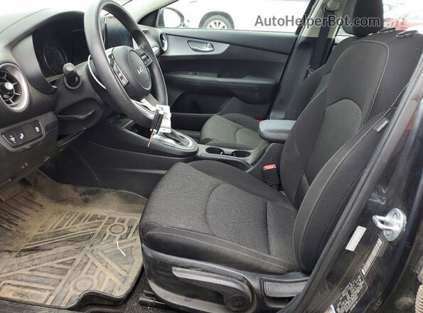 3KPF24AD3PE602843 2023 KIA FORTE Gray Вид салону спереду
