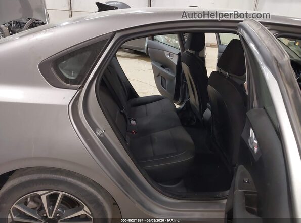 3KPF24AD3PE615642 2023 KIA FORTE Silver 