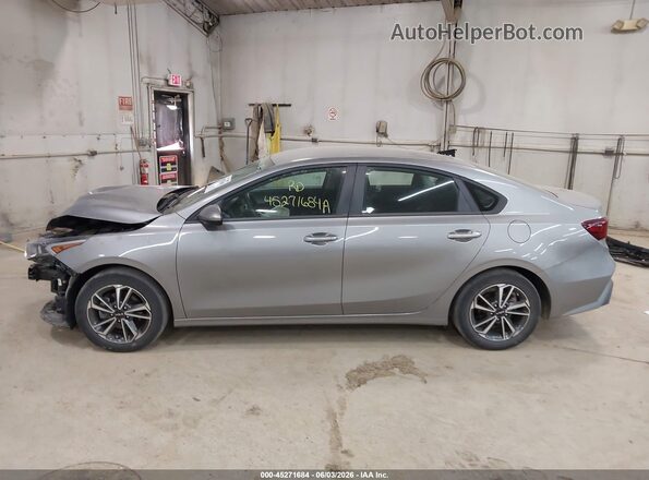 3KPF24AD3PE615642 2023 KIA FORTE Silver 