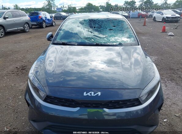 3KPF24AD3PE643974 2023 KIA FORTE Gray Widok z przodu