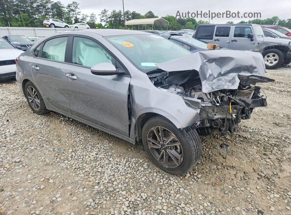 3KPF24AD3RE720085 2024 KIA FORTE Silver Front right