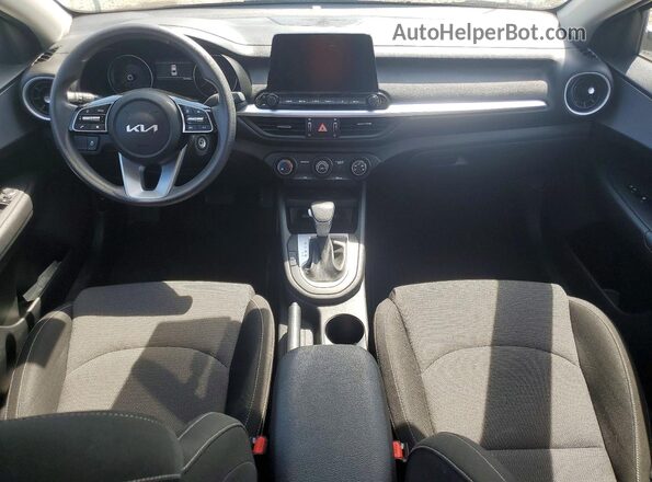 3KPF24AD3RE738361 2024 KIA FORTE White წინა პანელის ხედი