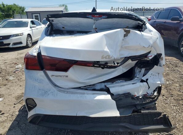 3KPF24AD3RE738361 2024 KIA FORTE White უკანა ხედი
