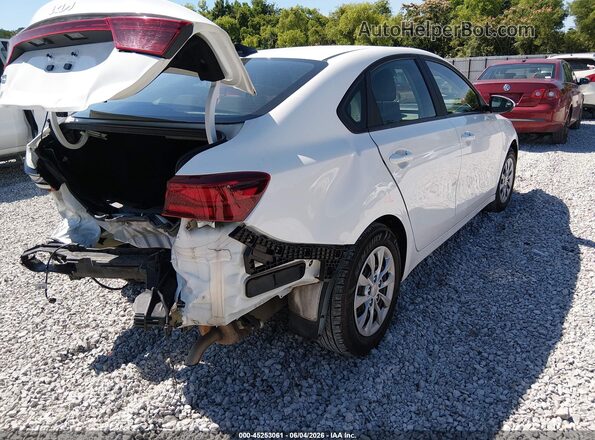 3KPF24AD3RE811583 2024 KIA FORTE White Rear right