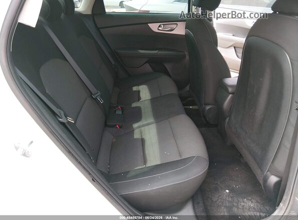 3KPF24AD3RE824317 2024 KIA FORTE White VIN sticker view