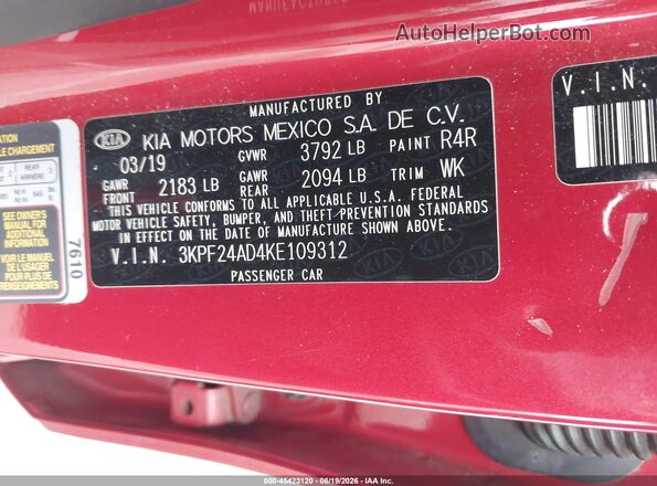 3KPF24AD4KE109312 2019 KIA FORTE Red ძრავის განყოფილების ხედი