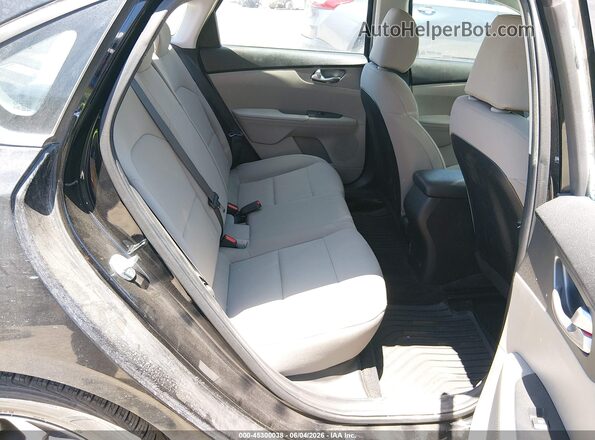 3KPF24AD4LE175764 2020 KIA FORTE Black VIN sticker view