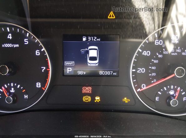 3KPF24AD4LE175764 2020 KIA FORTE Black Rear seats view